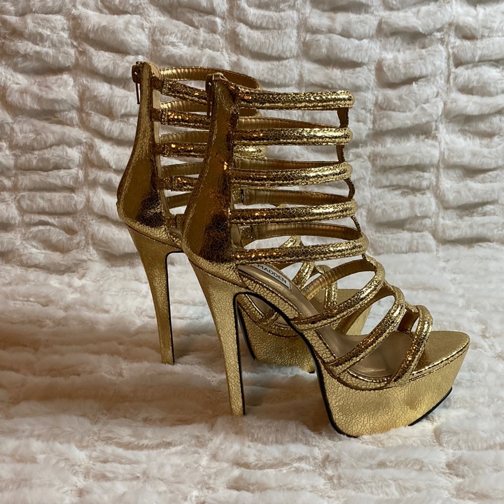 Steve Madden Showstpr Metallic Gold Strap Heels